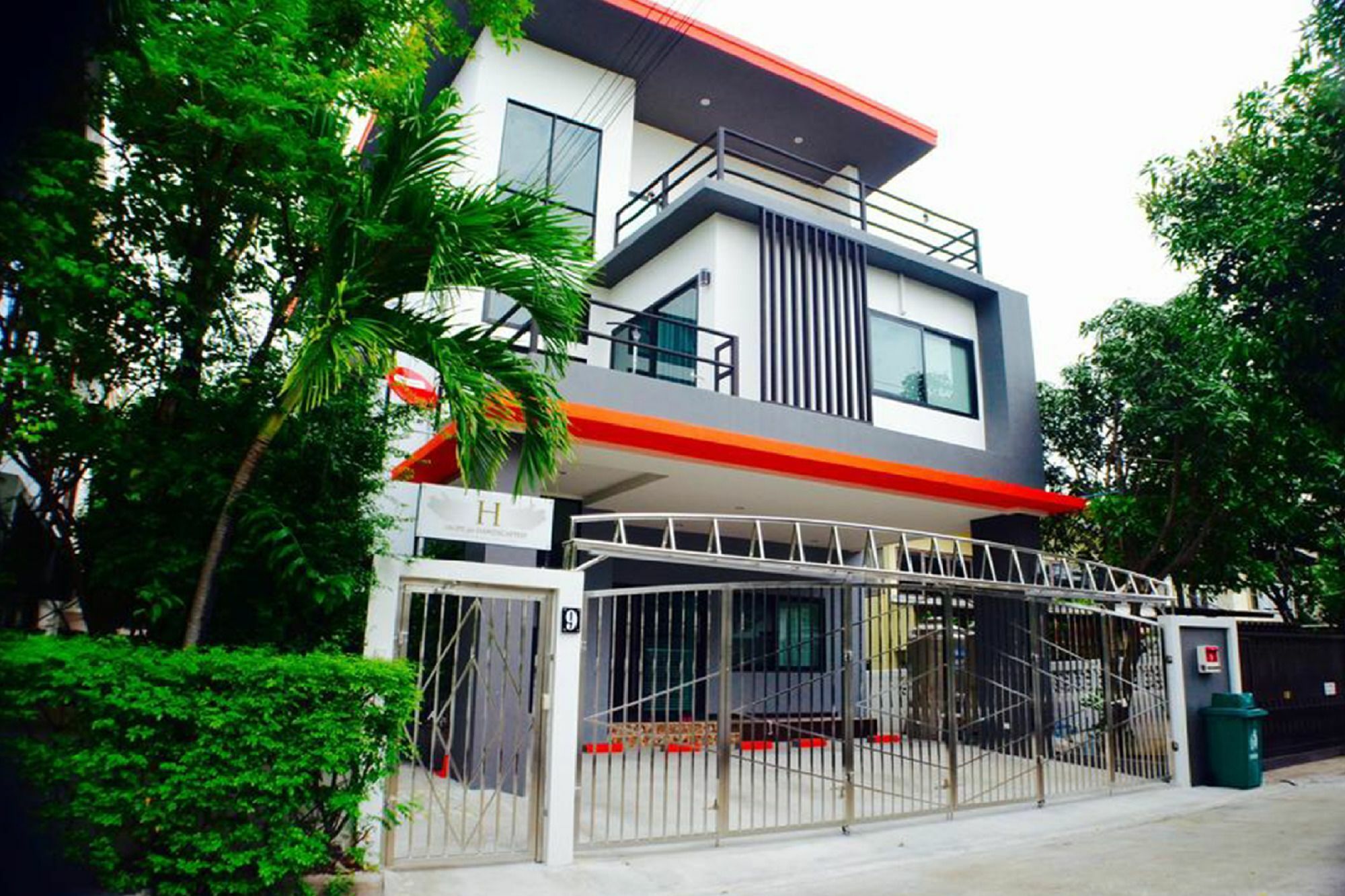 4 Bedroom House At Skytrain Bangkok Zewnętrze zdjęcie